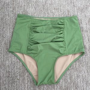 Kortni Jeane Ruched Bottoms